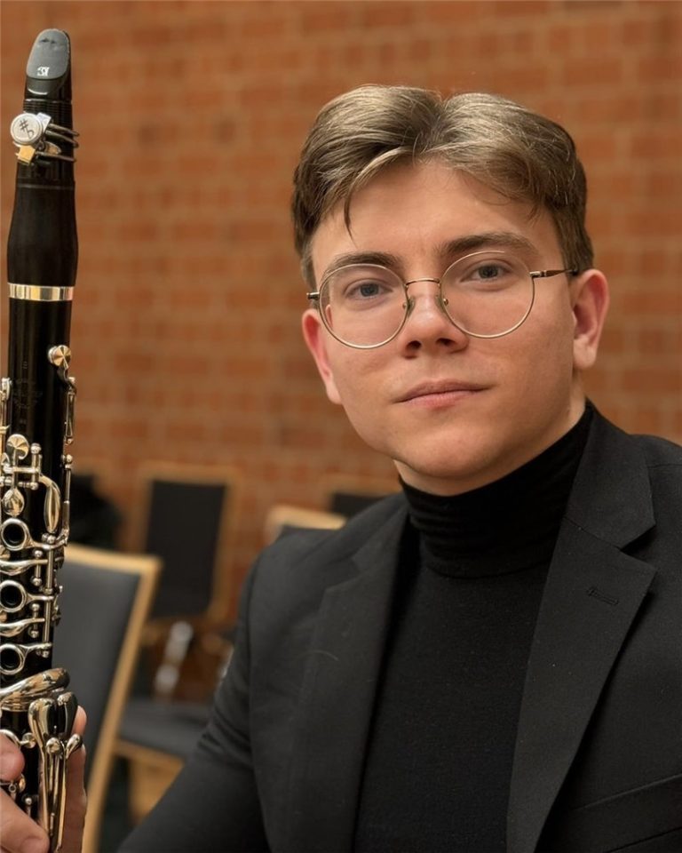 Photo Oleksii Abashnik