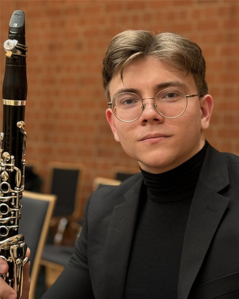 Photo Oleksii Abashnik